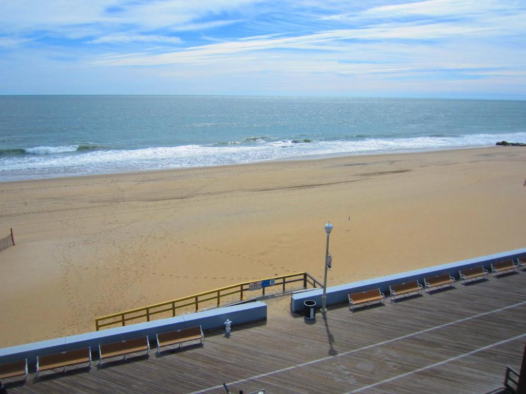 Beach Plaza Hotel Ocean City Oda fotoğraf
